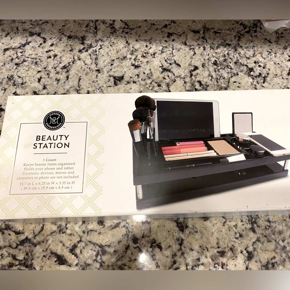 Modern Expressions Beauty Station